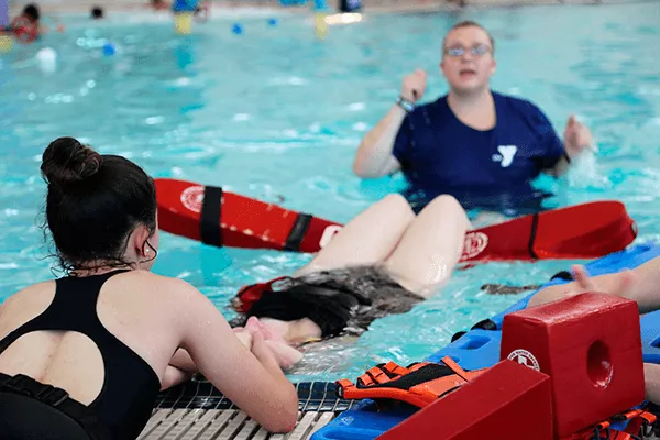 A Guide to Choosing the Right Lifeguard Course